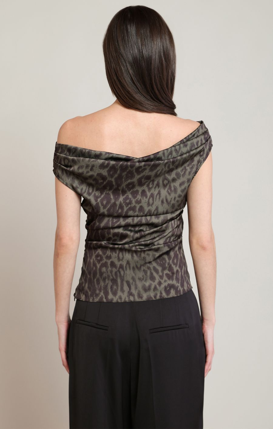 Haut off shoulder drapé Haut off shoulder drapé