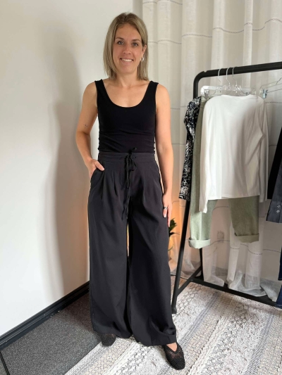 Pantalon chic plissé devant - 20618072 - Fransa Pantalon chic plissé devant - 20618072 - Fransa