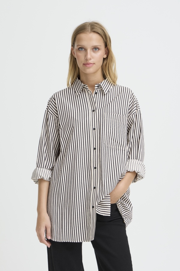 Gère la blouse oversized lignée