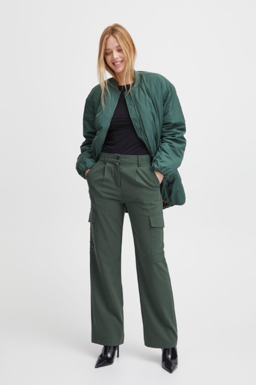 Pantalon chic poche sur les cuisses