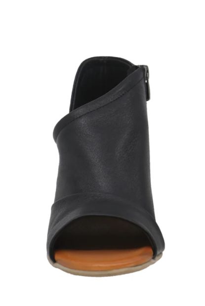 Sandale semi-ouverte en cuir