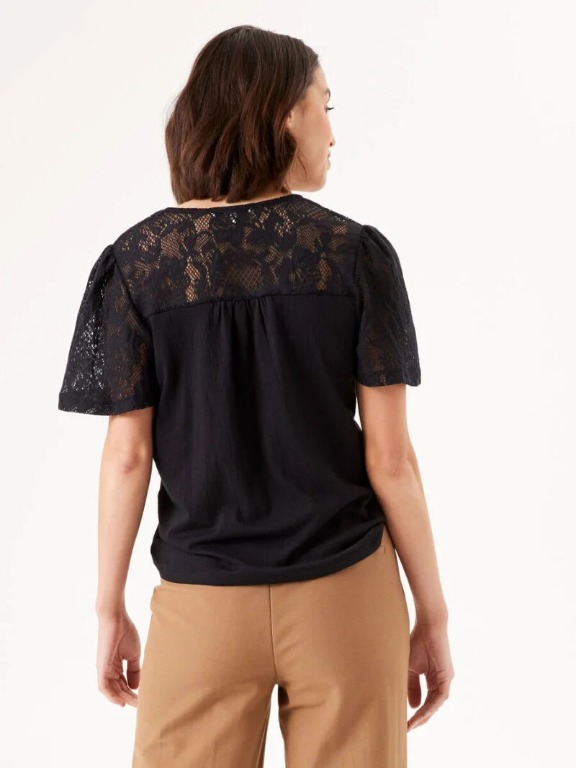 T-SHIRT CHIC DENTELLE HAUT ET MCH