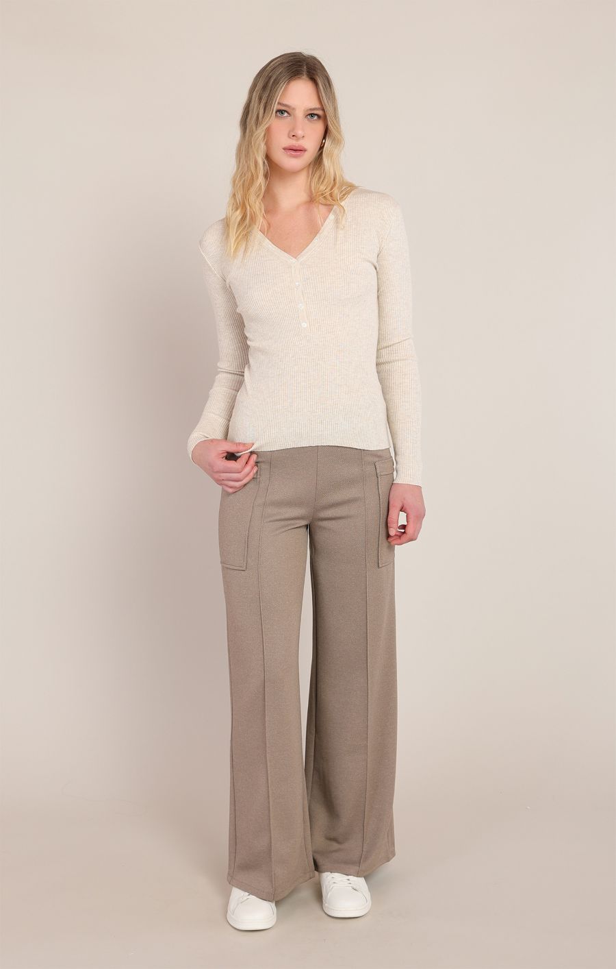 Chandail v neck rib - 2827025 DG - Room 34