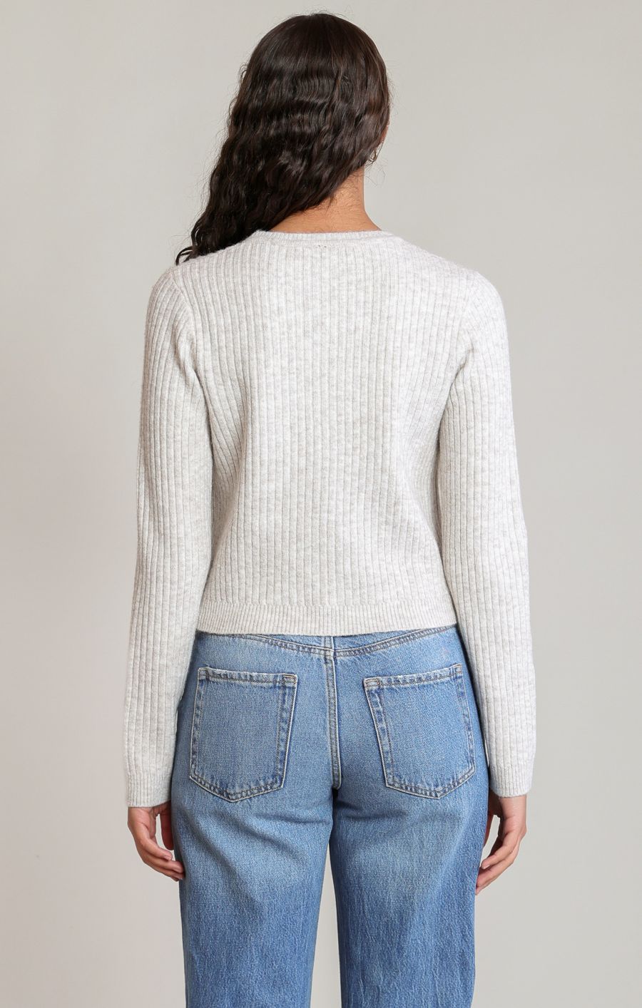 Cardigan court bouton en boucles