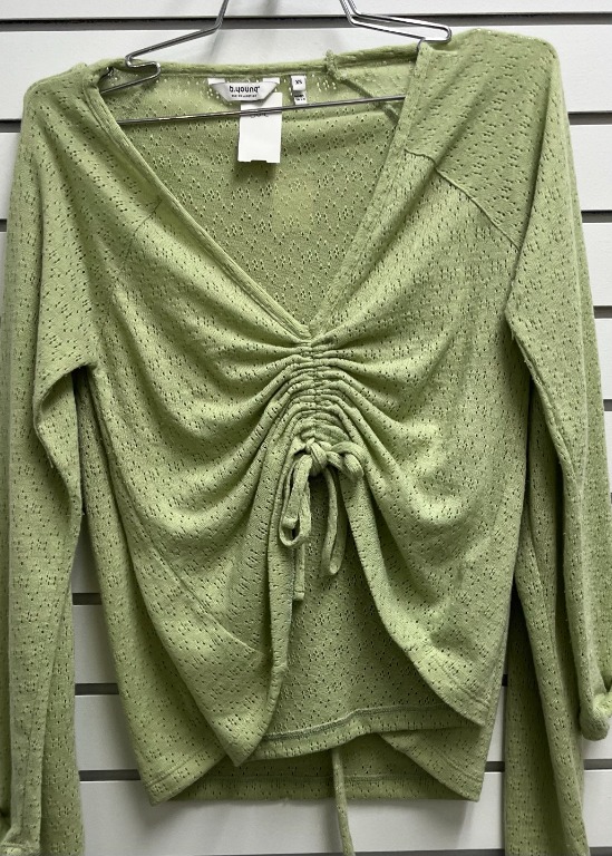 Chandail manche longue crop top ajustable col en V 