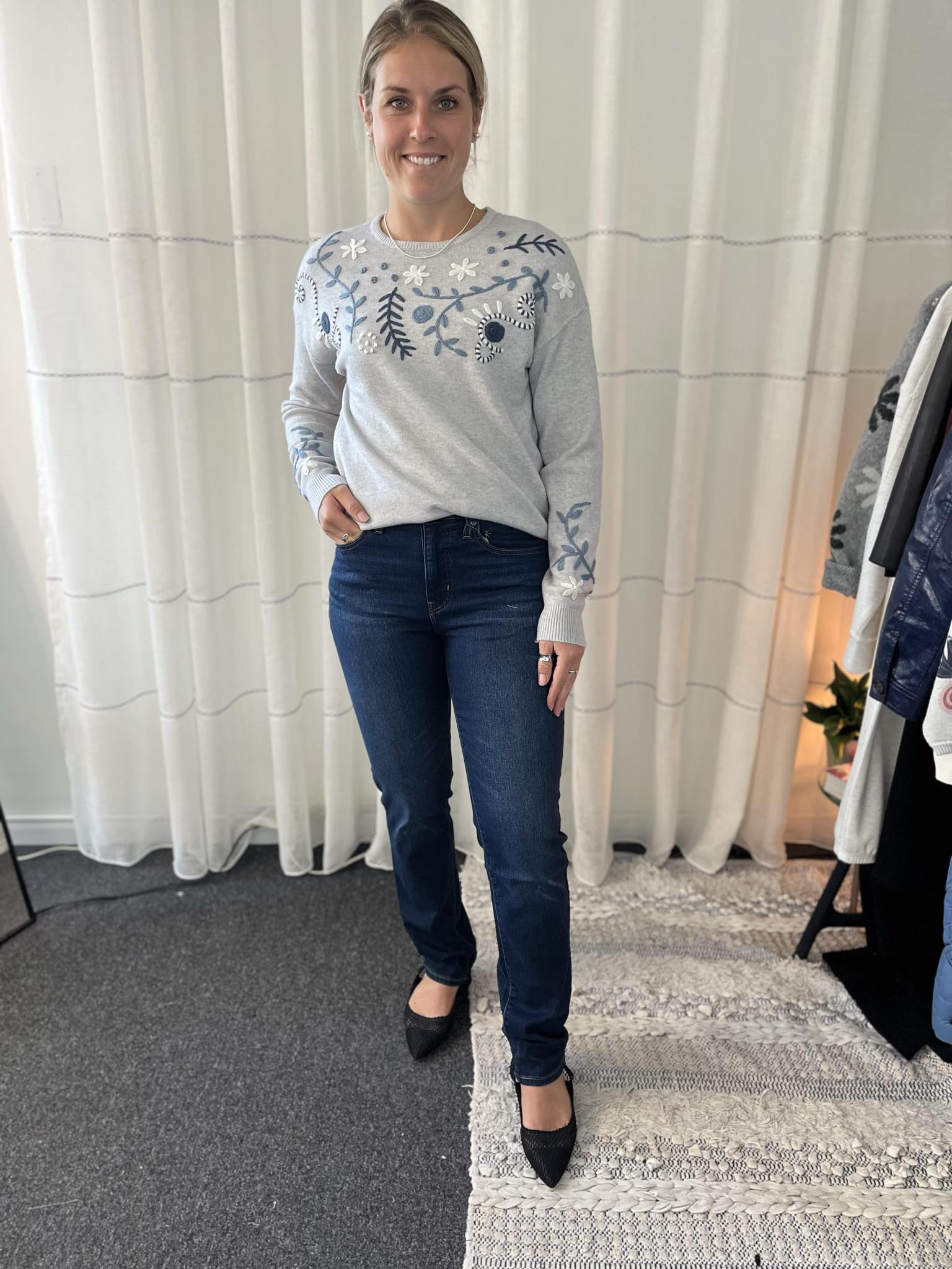 Chandail tricot broderie