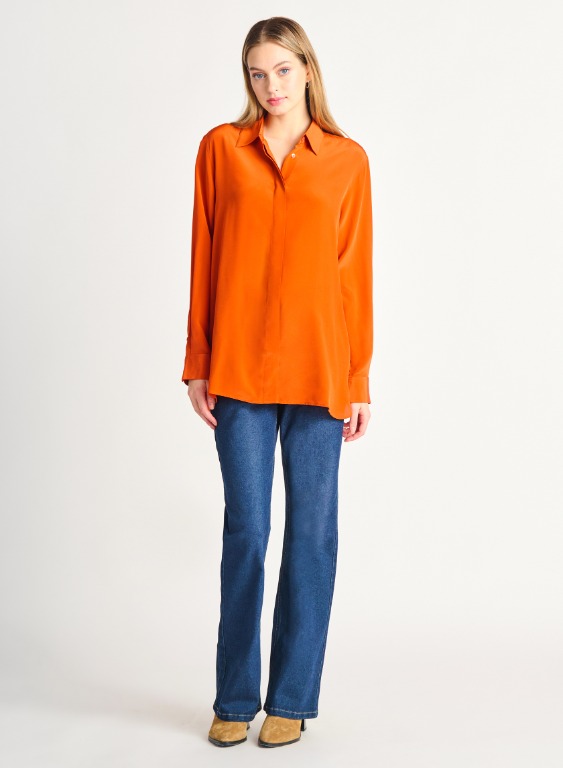 Blouse satinée